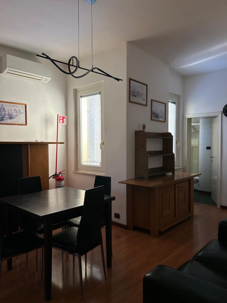 Living room, Dining area, air conditioner