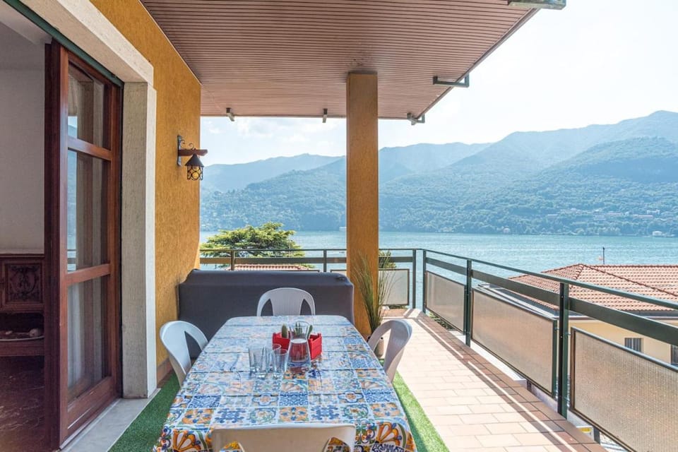 Teo s House private parking and lake view Apartment in Canton of Ticino