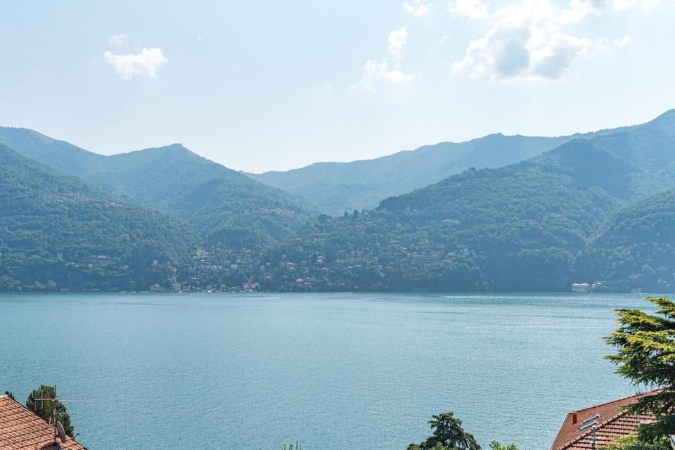 Teo s House private parking and lake view Apartment in Canton of Ticino