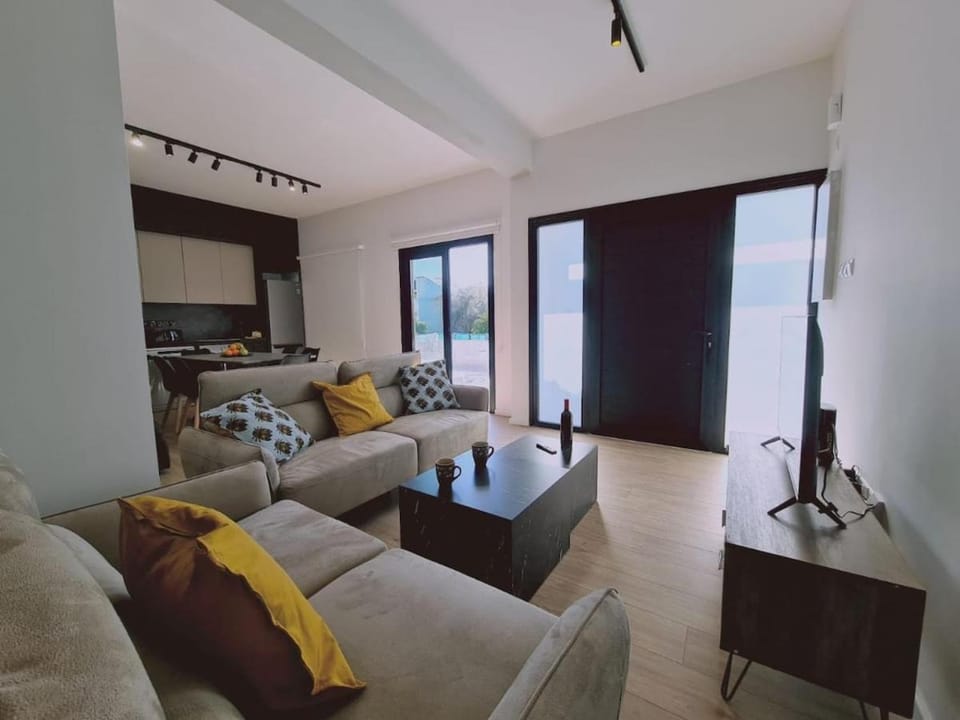 Limassolian vibe house Apartment in Limassol City