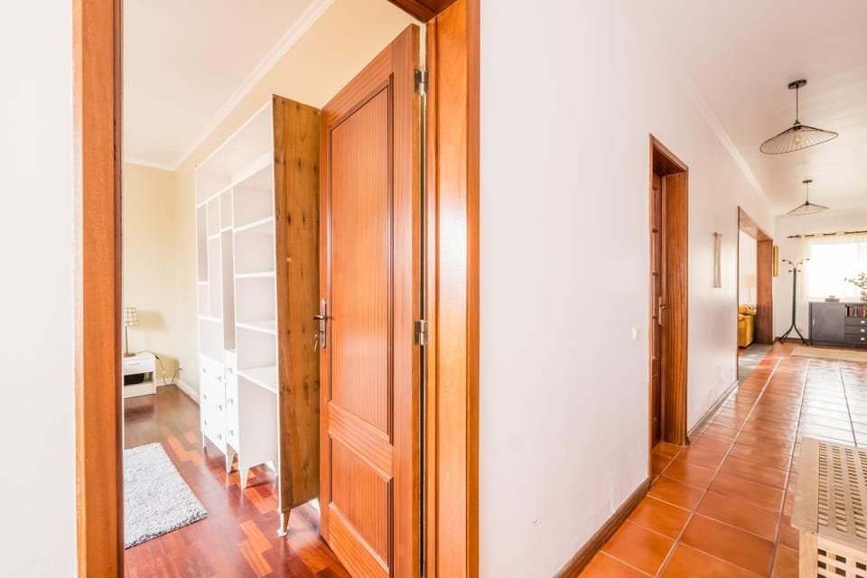 Ben House, private parking House in Azores District