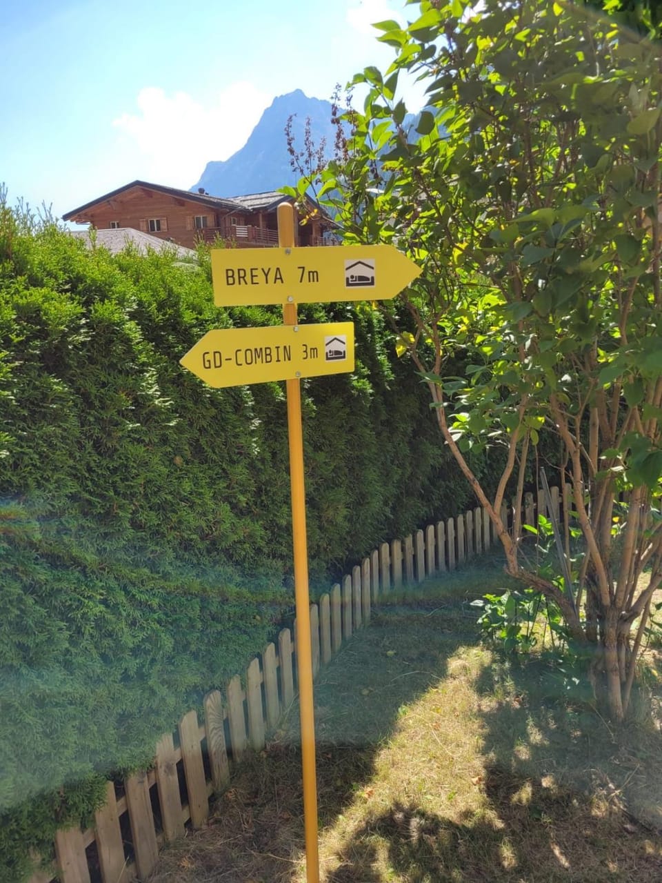 Mes petits nids Bed and Breakfast in Canton of Valais
