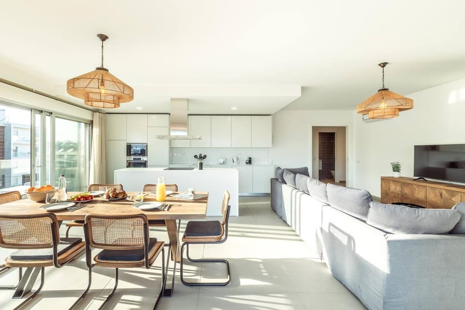 The Green Escape Albufeira Poolside Retreat Apartment in Albufeira