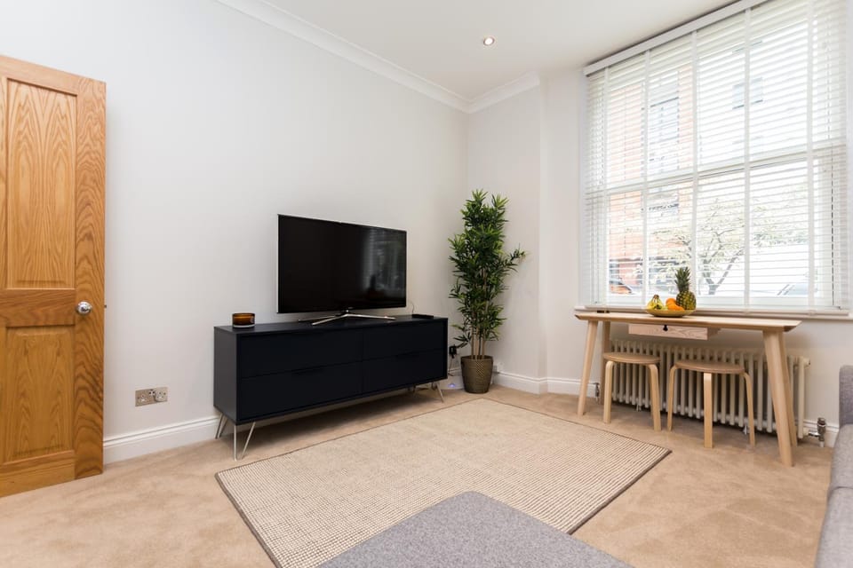 TV and multimedia, Seating area
