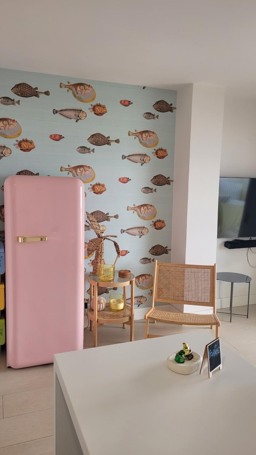 TV and multimedia, Living room, Seating area, Dining area