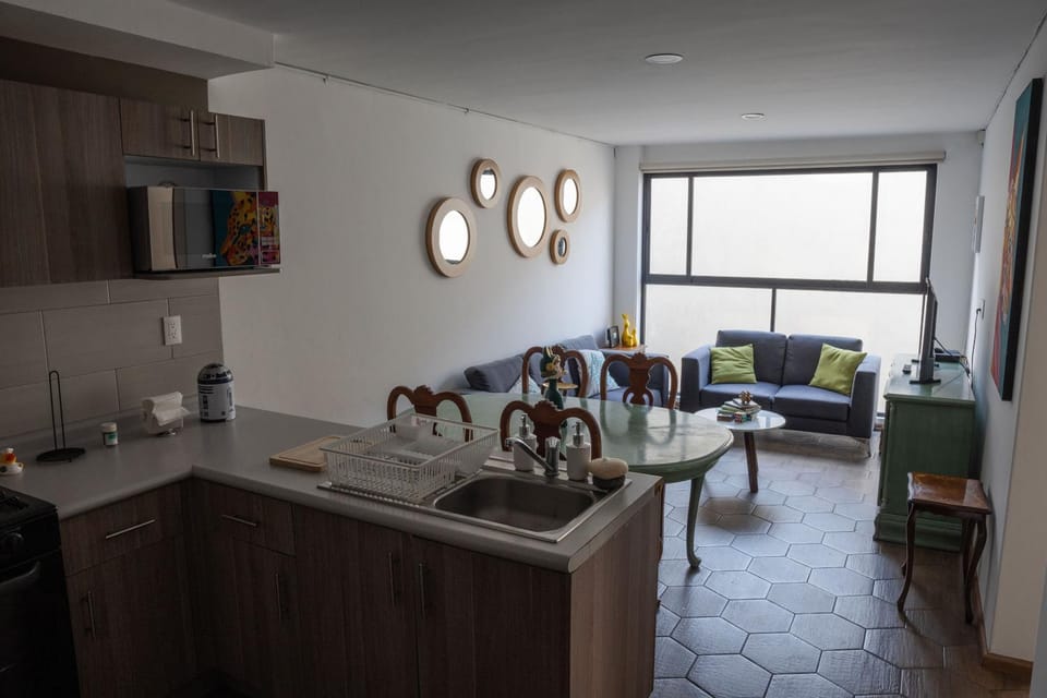 Kitchen or kitchenette, Dining area, kitchen
