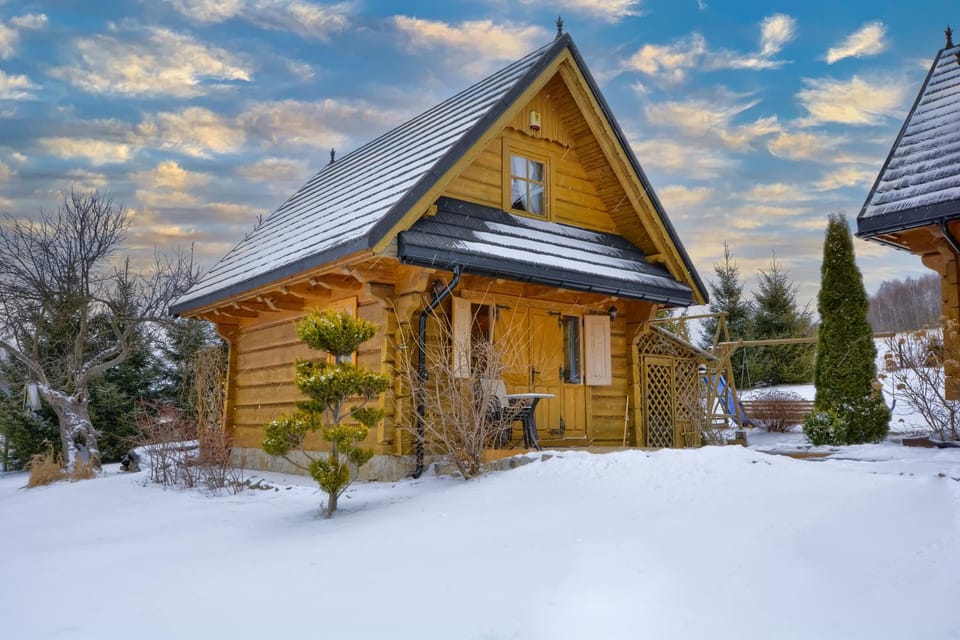 Property building, Winter, Balcony/Terrace, Family