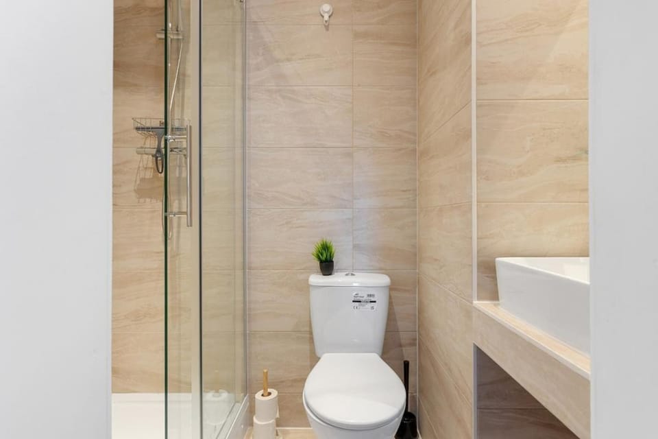 2Bed 3Bath Family Flat in SW1P - 6ppl Apartment in City of Westminster