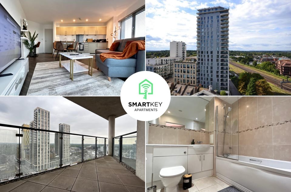 Bathroom, View (from property/room), Balcony/Terrace, City view