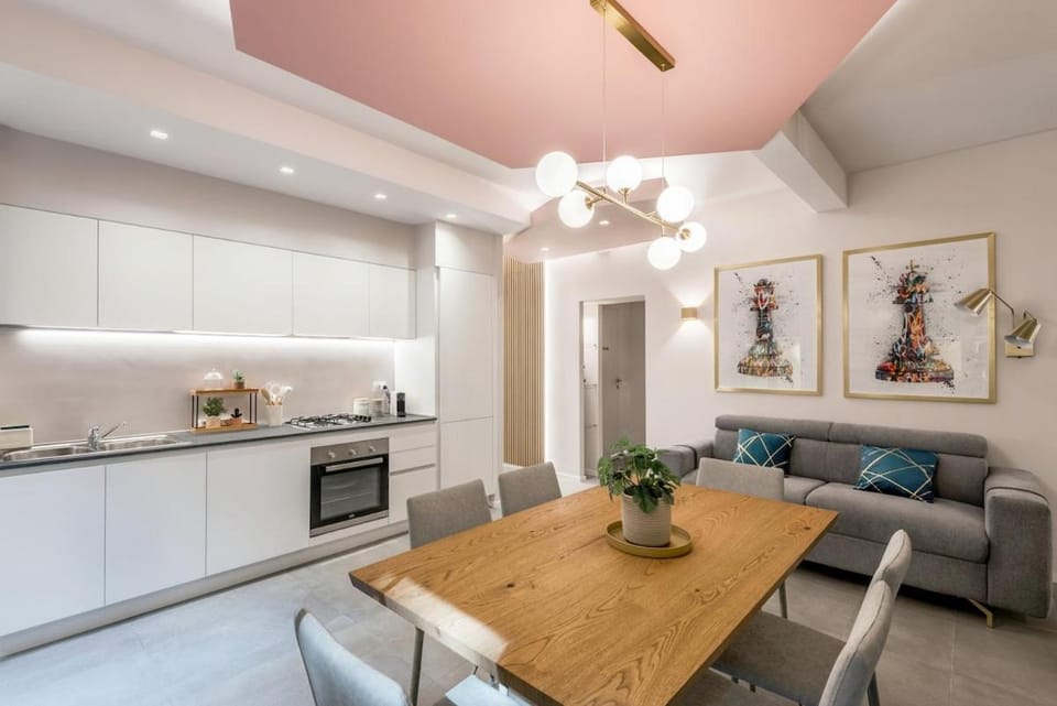 Kitchen or kitchenette, Living room, Seating area, Dining area, dishwasher, stove