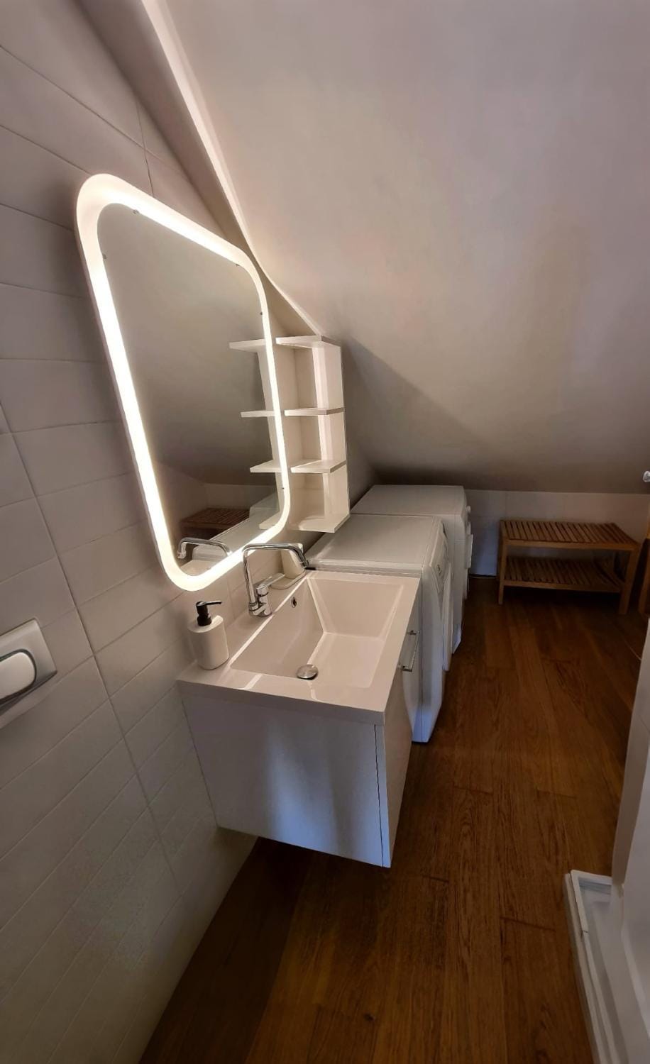 Bathroom, towels
