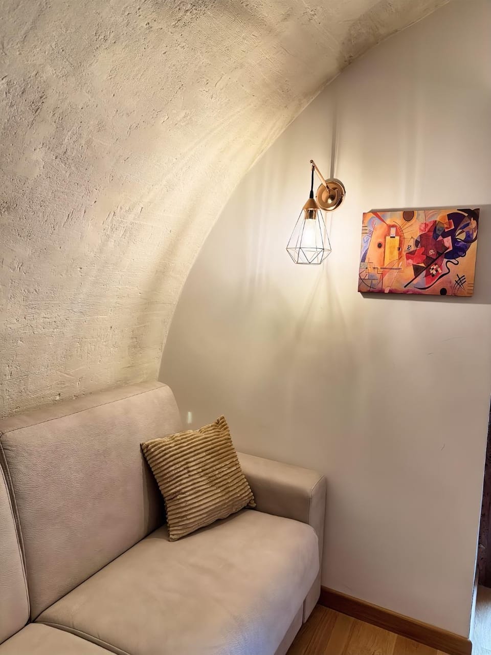 Living room, Decorative detail, Seating area