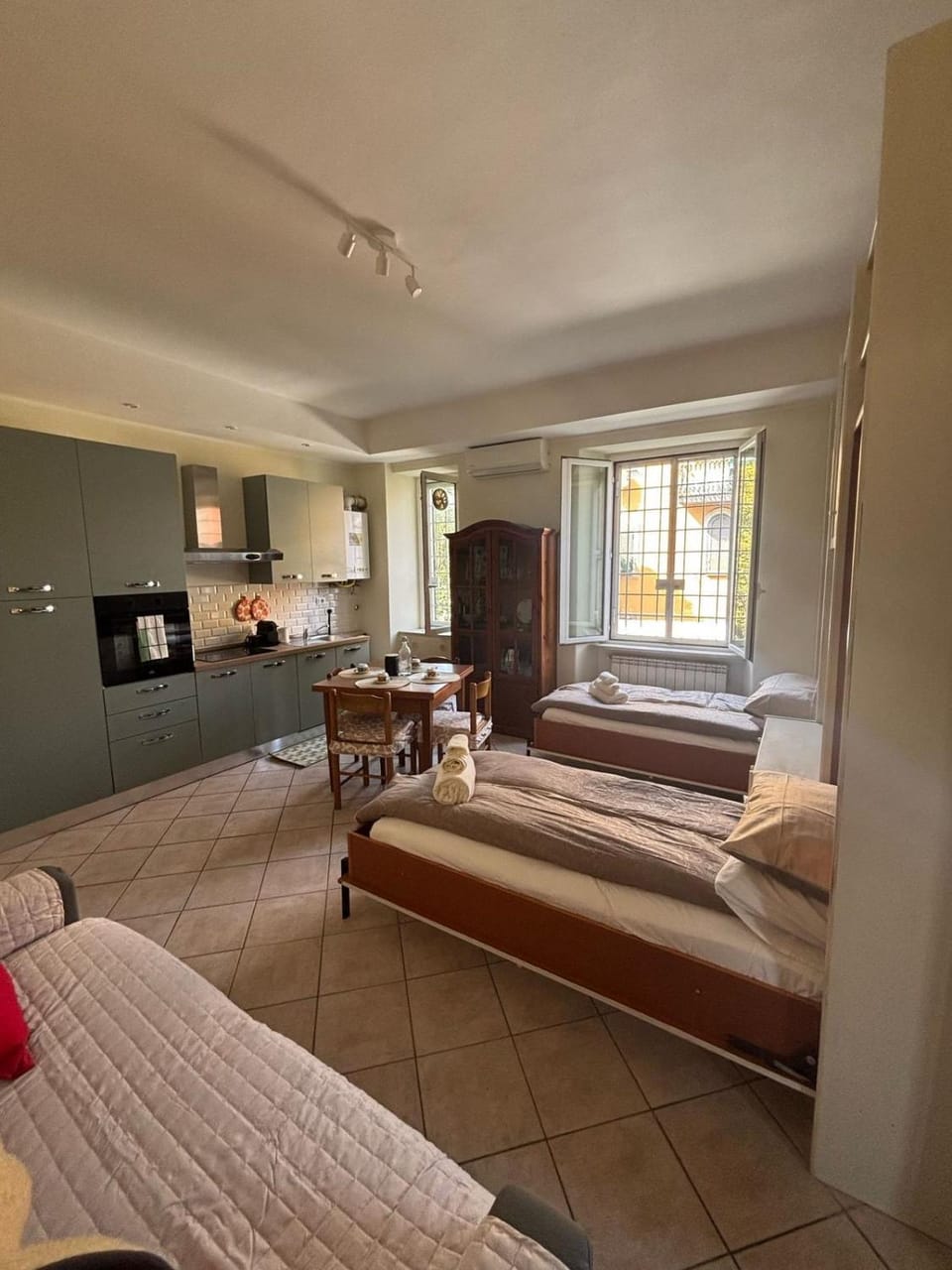 Photo of the whole room, stove