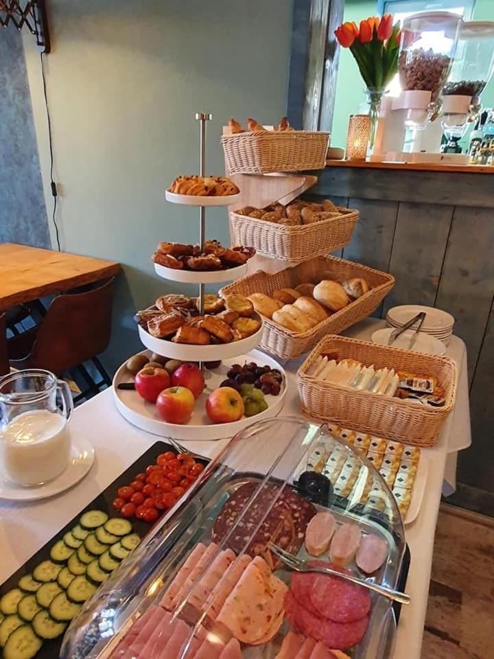 Buffet breakfast