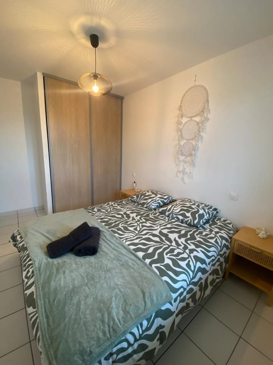 Bedroom, wardrobe