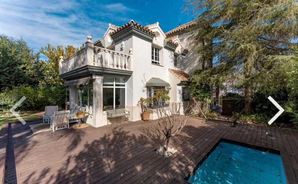 Garden, Swimming pool