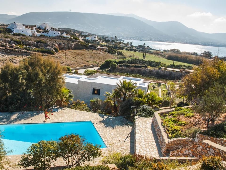 Villa Laura House in Paros, Greece