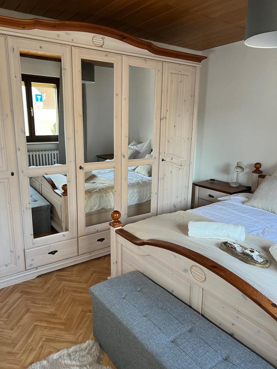 Bed, Bedroom