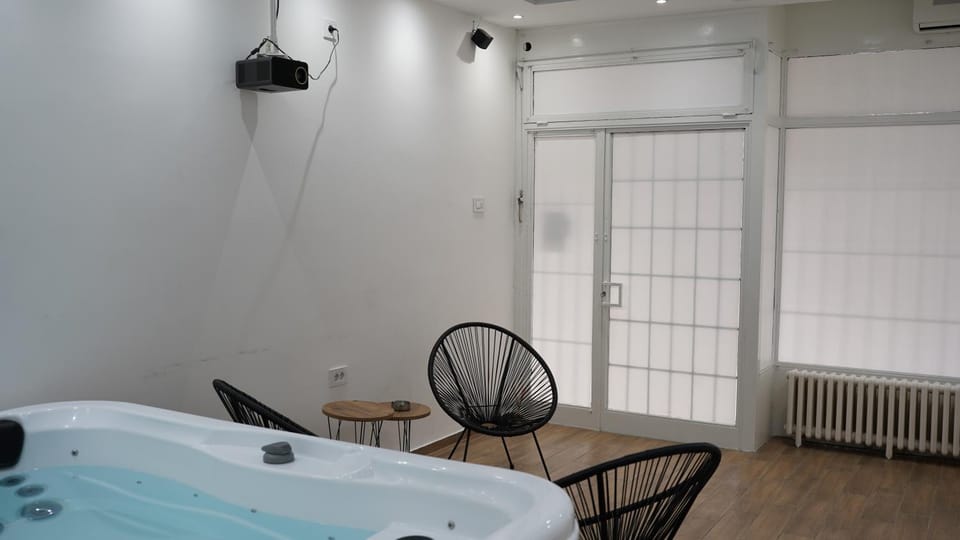 Hot Tub, TV and multimedia, Spa and wellness centre/facilities, Spa and wellness centre/facilities, Bath