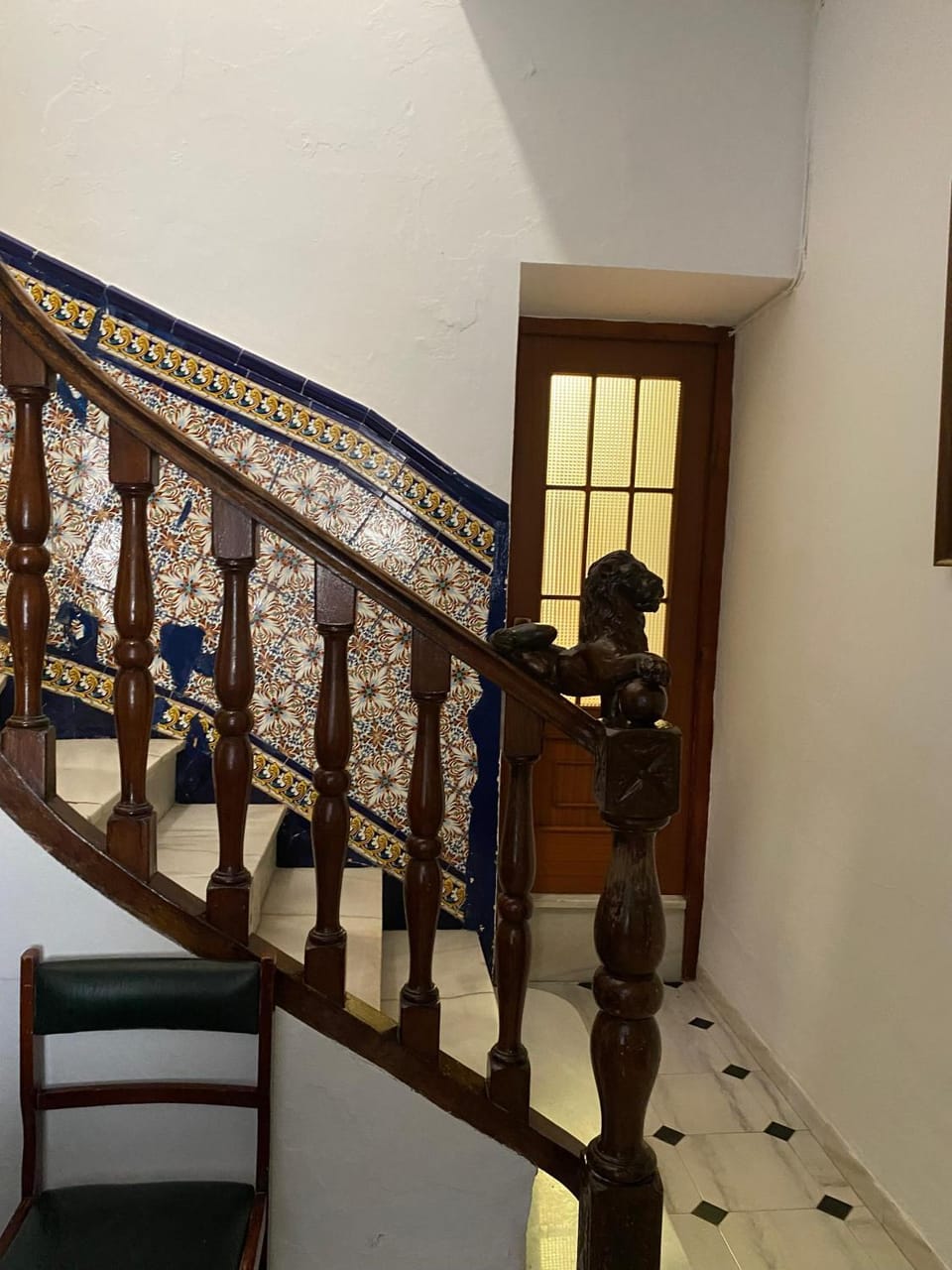Property building, Facade/entrance, Lobby or reception