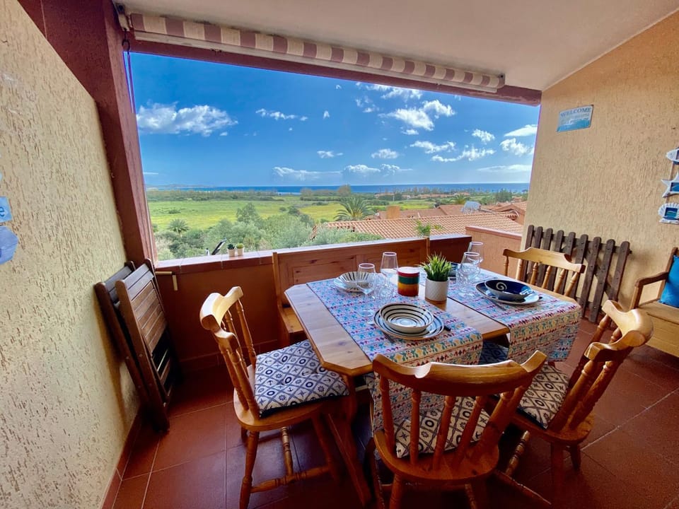 Property building, View (from property/room), View (from property/room), Balcony/Terrace, Balcony/Terrace, Photo of the whole room, Dining area, Landmark view, Landmark view, Sea view, Sea view
