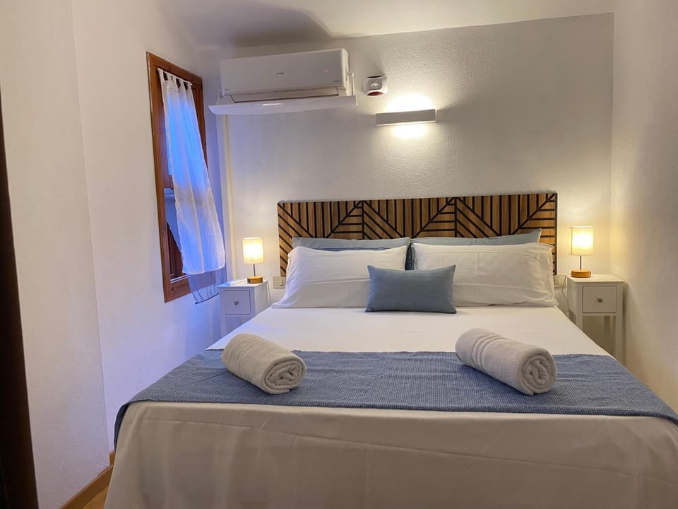 Costa Rei Panoramic Terrace- Free Parking- BBQ-Netflix House in Costa Rei