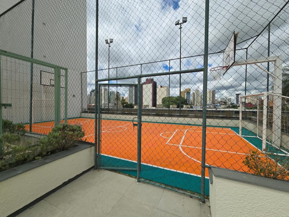 Lindo Studio, bem localizado com piscina e academia Apartment in Curitiba