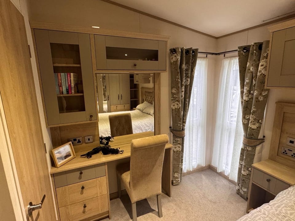 Hurleys Haven Home From Home Mini Lodge At Camber House in Camber