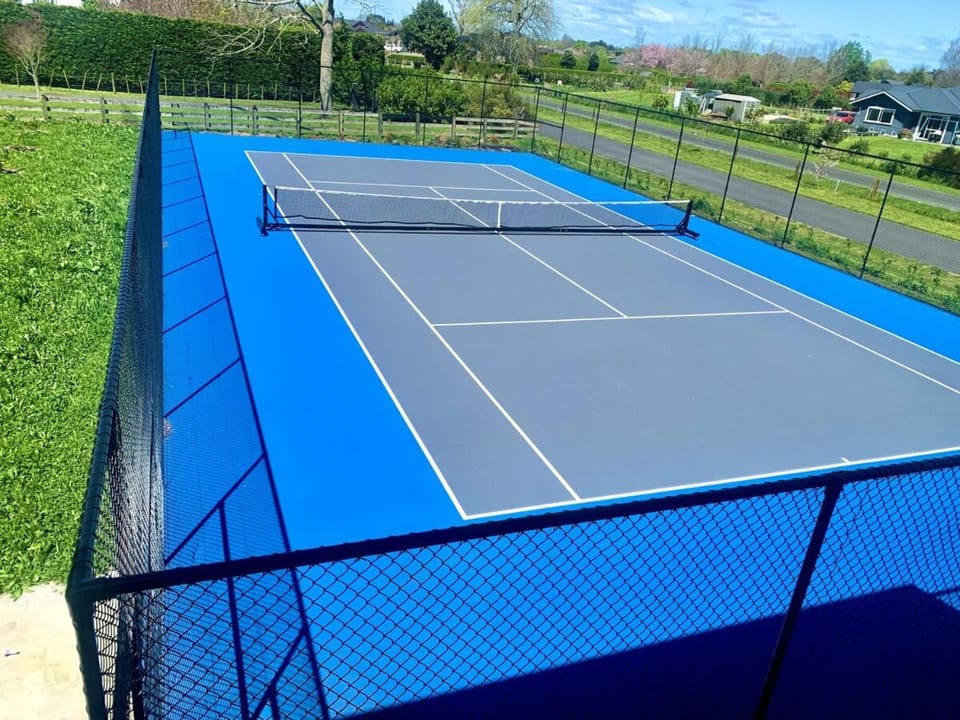 Lifestyle with Tennis Court Apartment in Hamilton