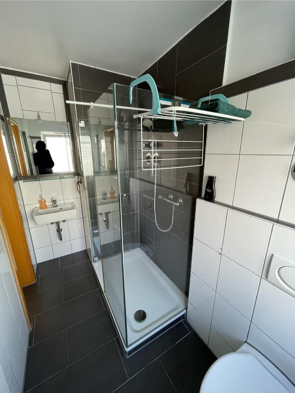 Shower, Bathroom, towels