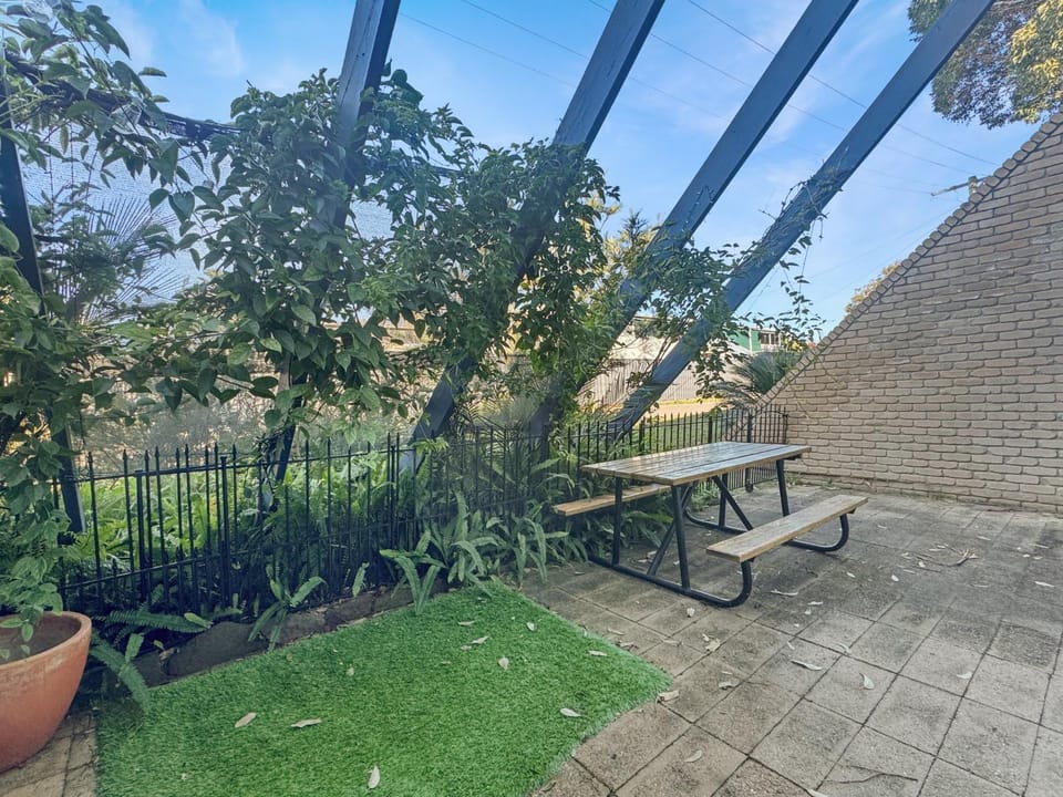 'Broulee Break' -2-Bed Beach House with Games Room House in Broulee