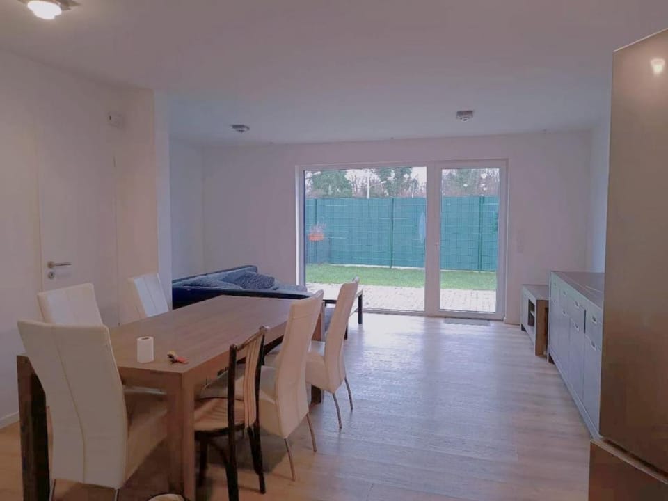 Haus 42 C Near Düsseldorf Messe & Airport Villa in Dusseldorf