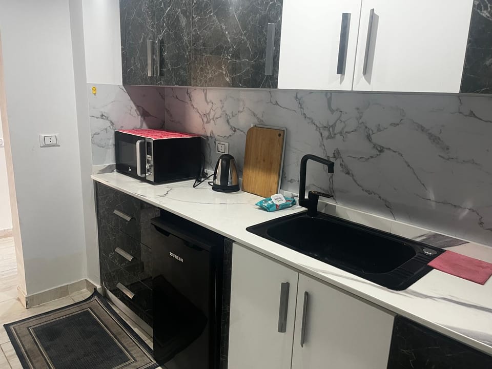 Kitchen or kitchenette, minibar, pet friendly, stove