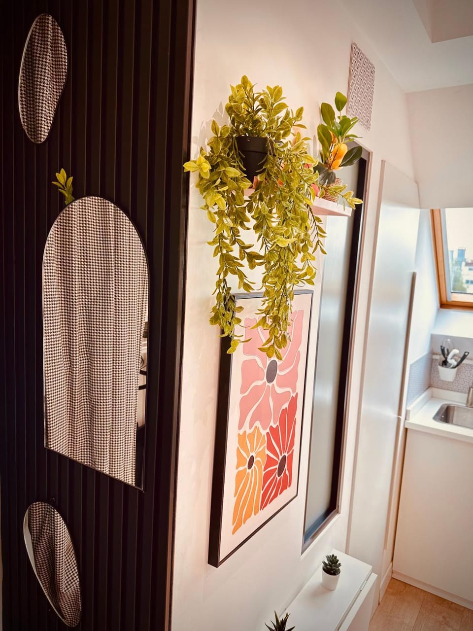 Tiny Cosy Boat Apartment in Strasbourg