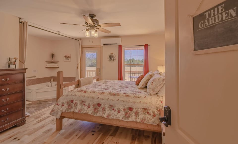 The Inn at Beulah Farm - The Garden Bed and Breakfast in Lake Cumberland