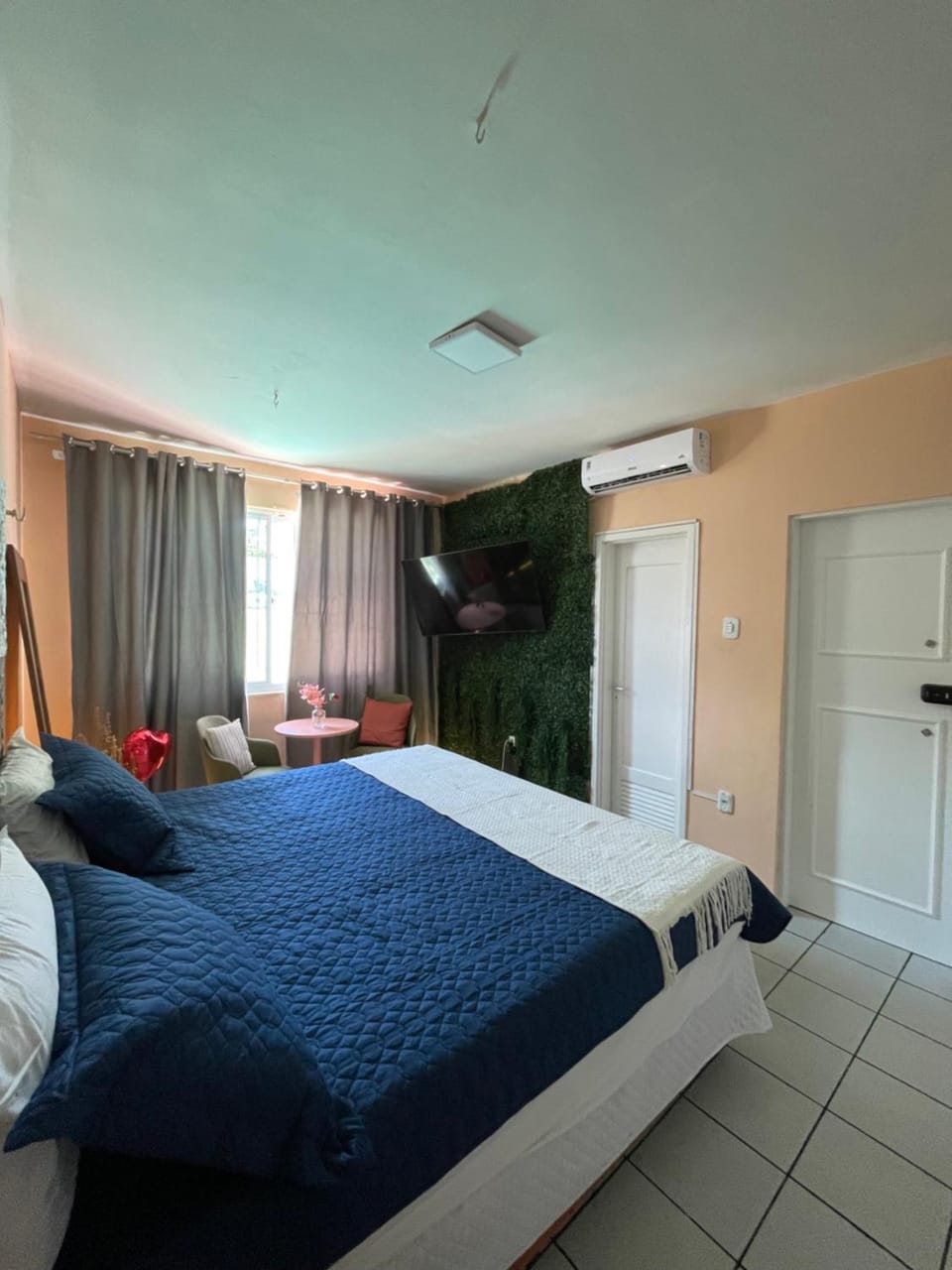 Bed, Photo of the whole room, Bedroom, towels, air conditioner