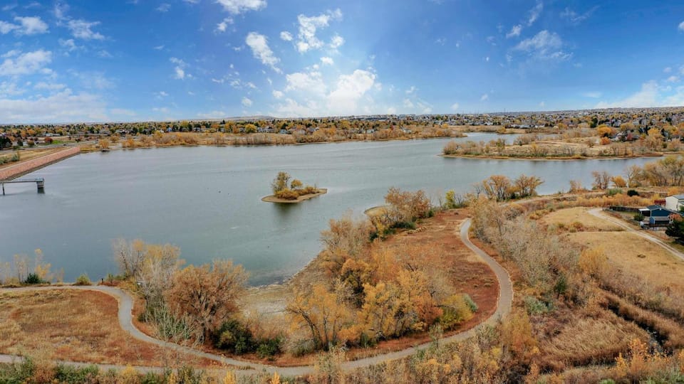 Comfortable Family Friendly Home on Quincy Reservoir House in Centennial