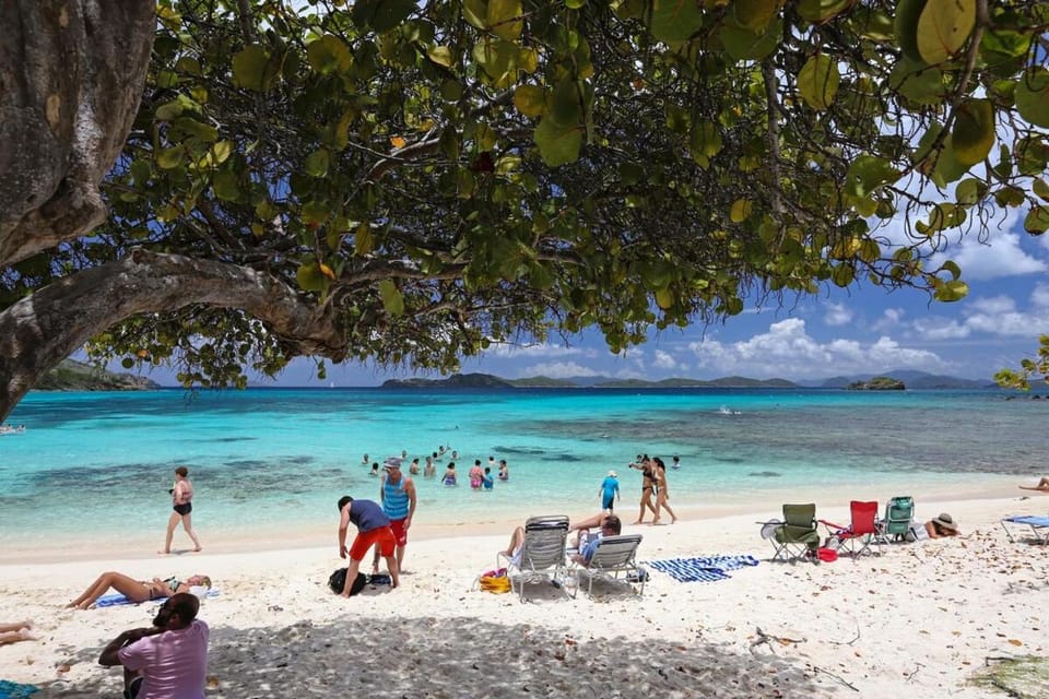 Sapphire Beachfront Condo Apartment in Caribbean