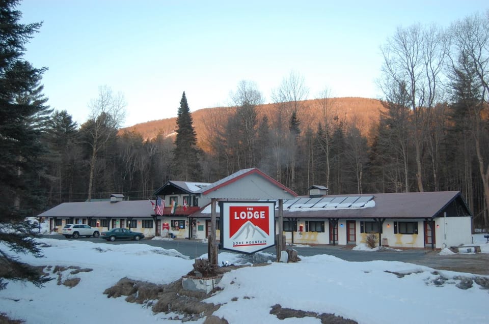 Facade/entrance, Property logo or sign