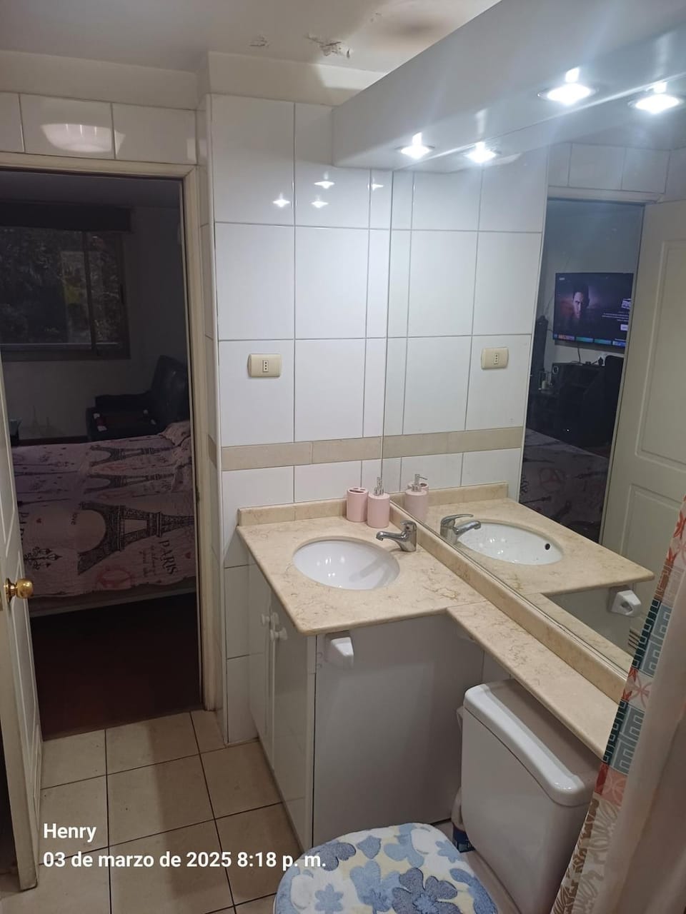 Fully Equipped Apartment in Historic Downtown Santiago Apartment in Recoleta