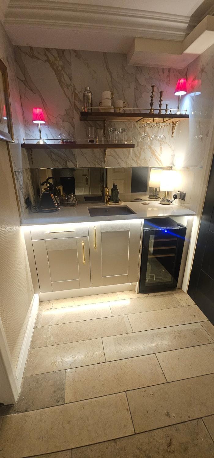 The Hide Out Apartment in Belfast