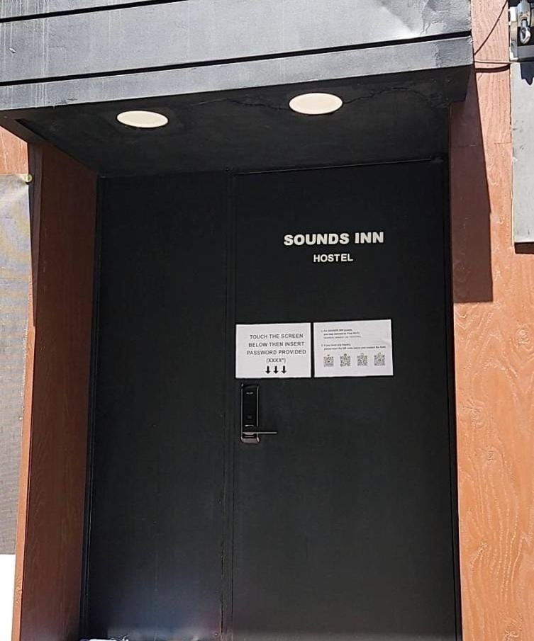Sounds Inn Itaewon Hostel in Seoul