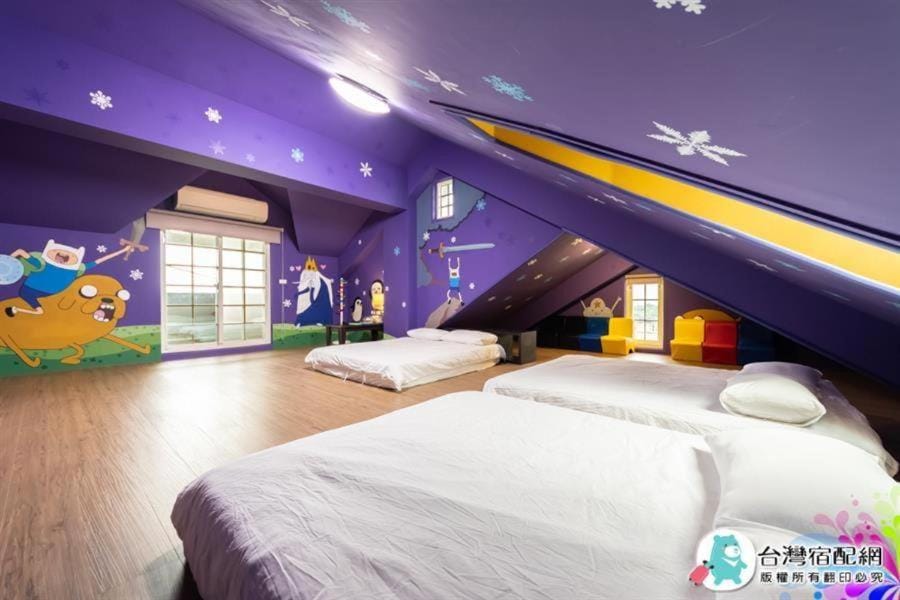 Bed, Photo of the whole room, Bedroom, bunk bed