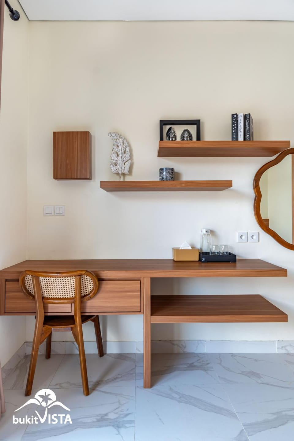 Seating area, Bedroom