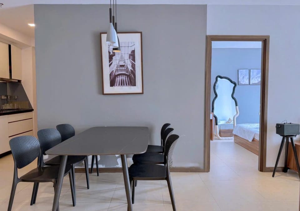 Patio, View (from property/room), Balcony/Terrace, Living room, Dining area, Swimming pool, Quiet street view