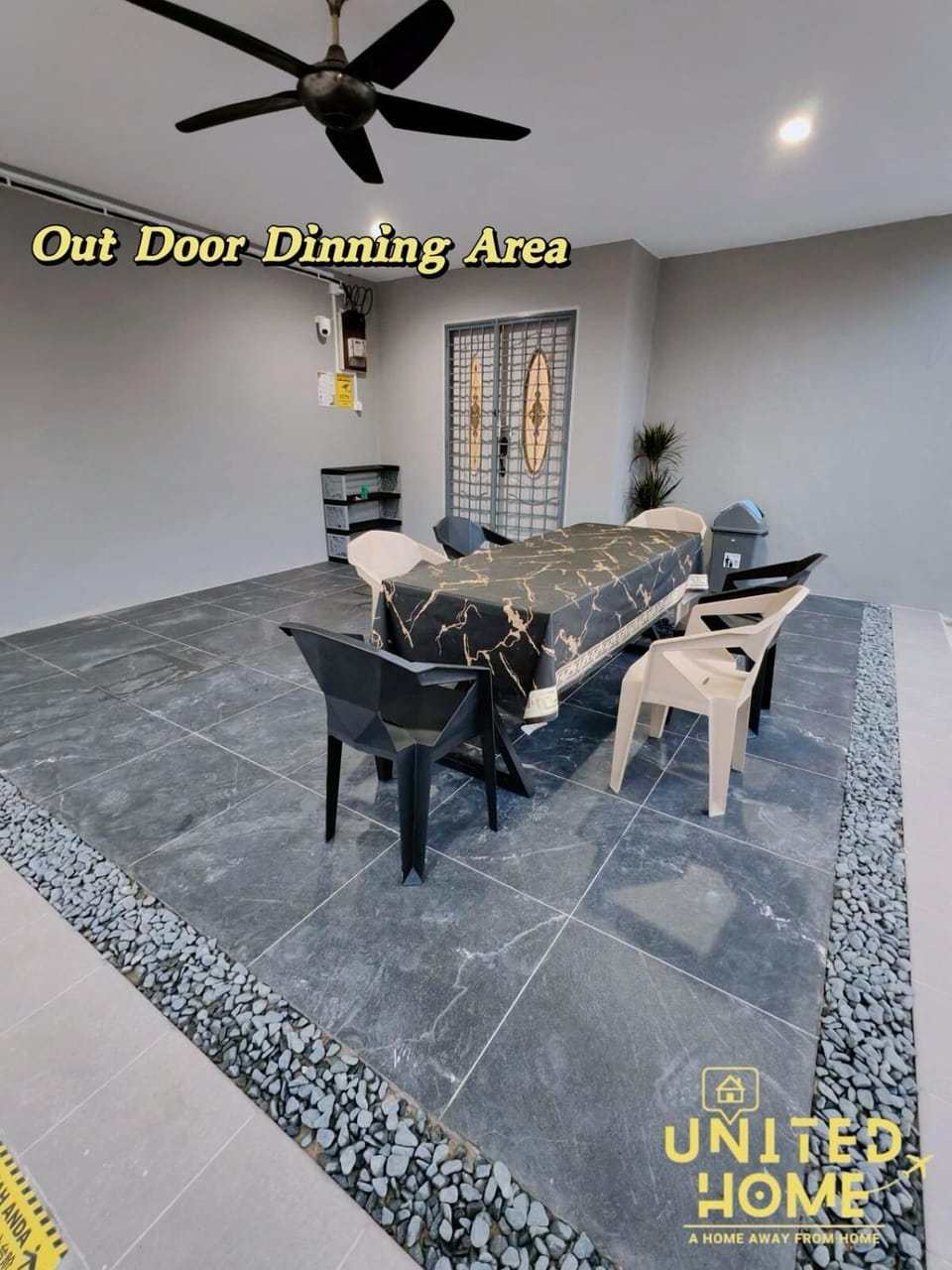 Comfy Rumah Kita Tok Sira Kuantan with pool and sound sys 5BR 14pax Villa in Pahang, Malaysia