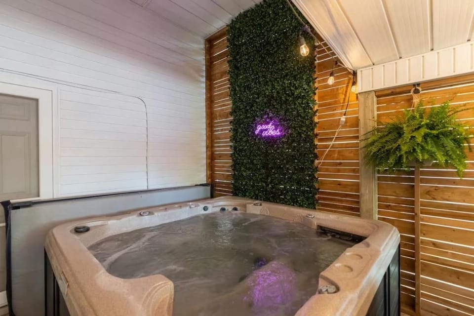 Hot Tub