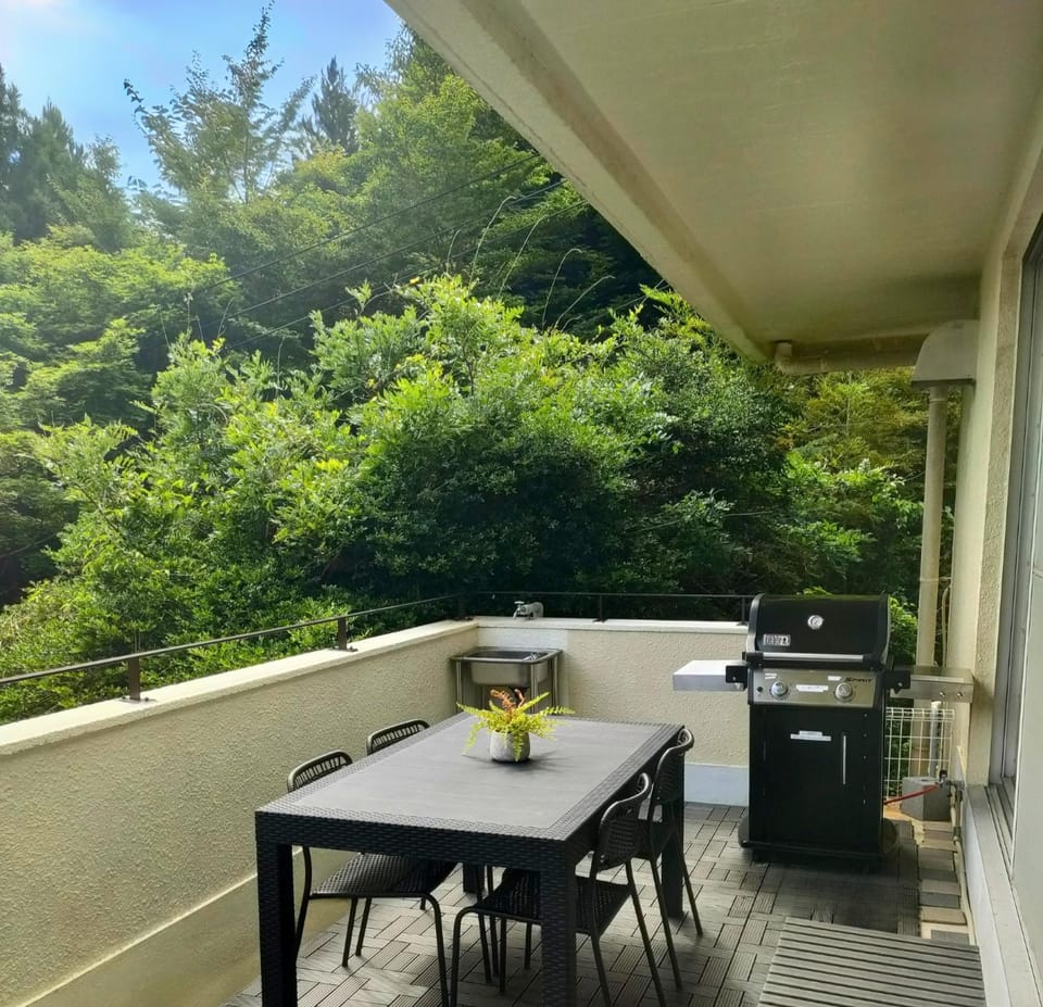 BBQ facilities, Balcony/Terrace