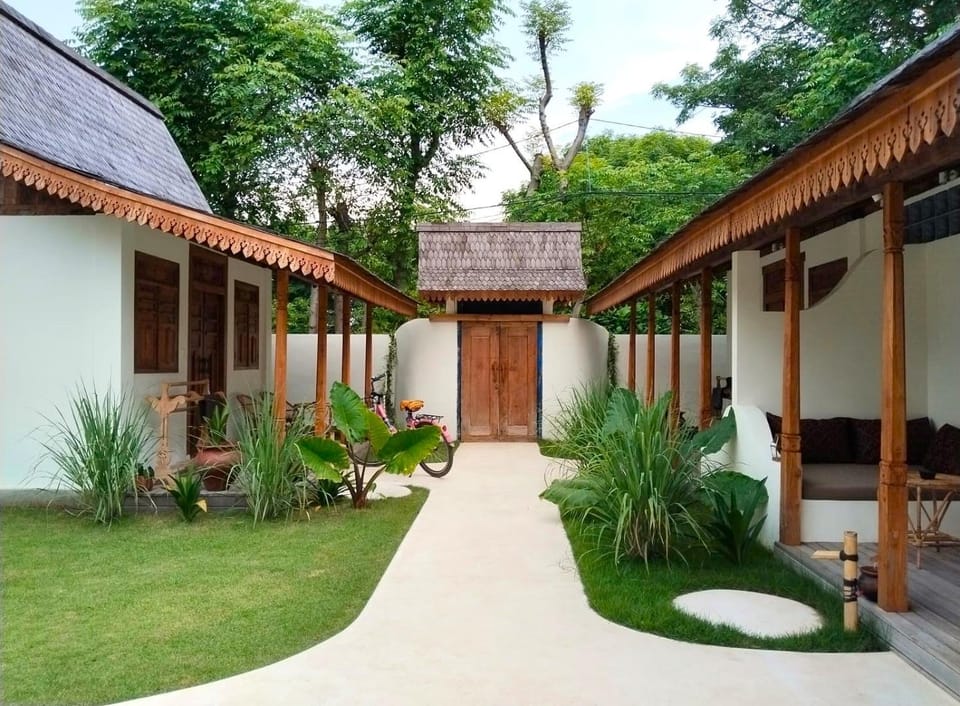 Property building, Garden, Garden view