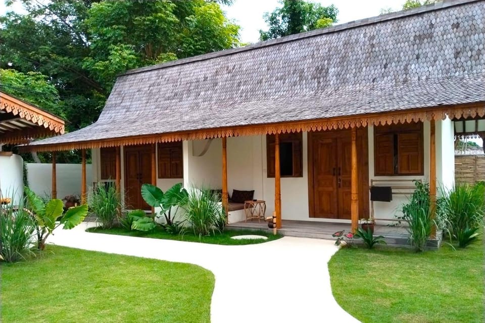 Property building, Garden view
